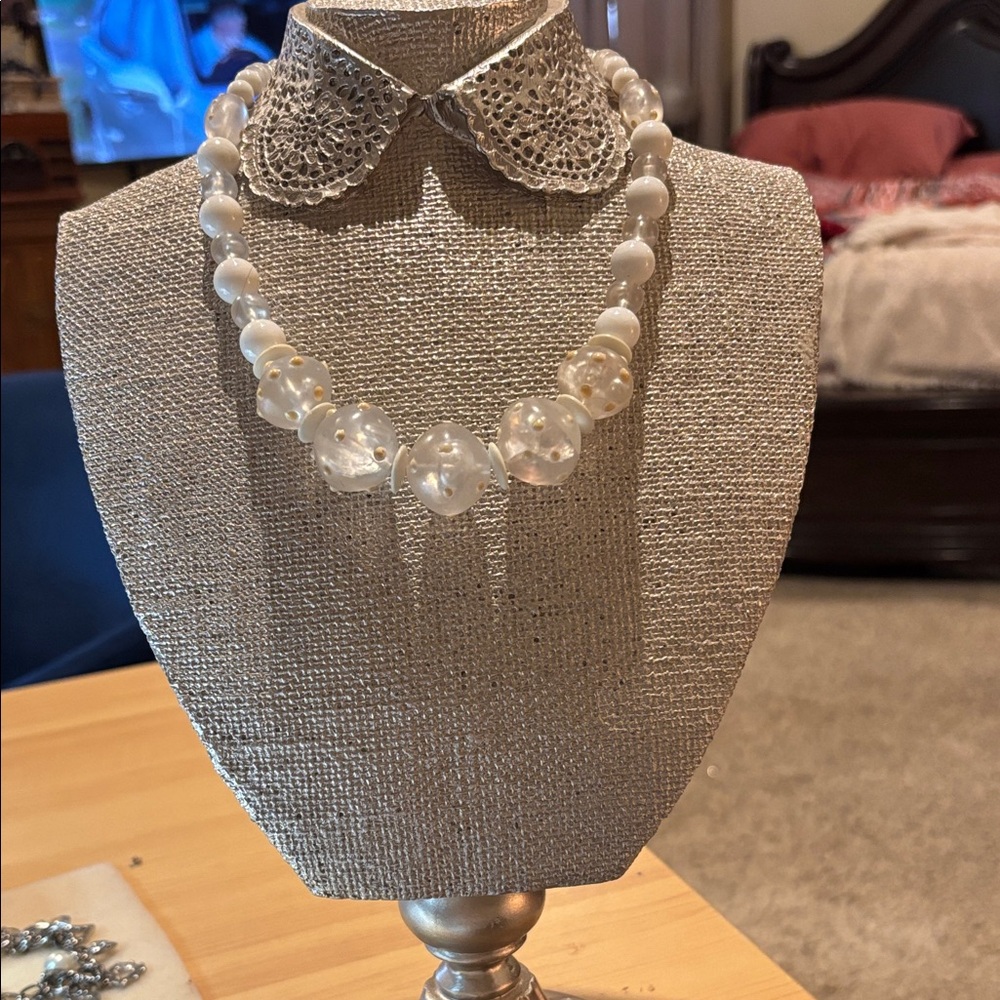 Elegant White Beaded Necklace